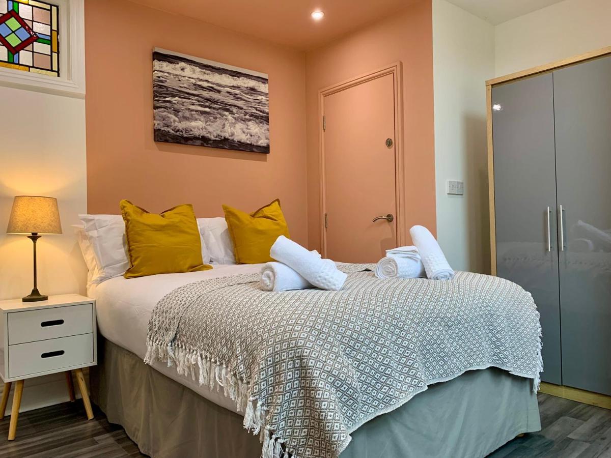 Stunning Rural Apartment - Sleeps 4 - Parking Lichfield Bagian luar foto